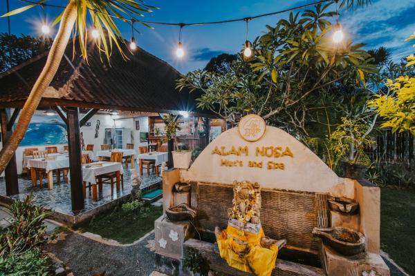 Alam Nusa Bungalow Huts &amp; Spa