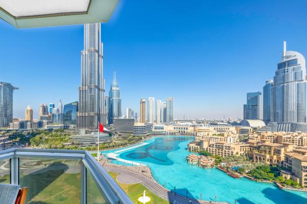 Na fotografii je vidět objekt AUBERGE Luxury 2BR Full Burj Khalifa and Fountain View nacházející se ve městě Dubaj.