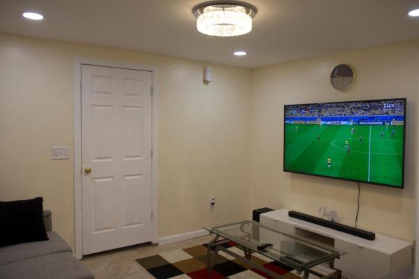 A la foto es mostra l'objecte Mamas Love Apartment situat a la ciutat de Newark.