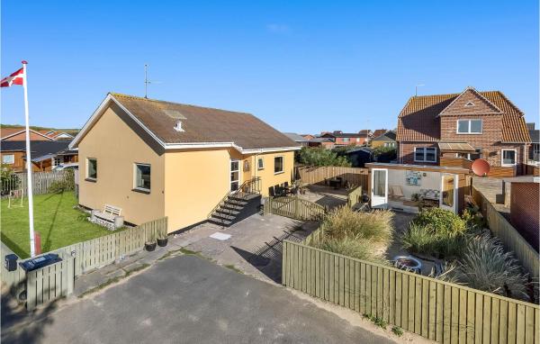 A la foto es mostra l'objecte 3 Bedroom Nice Home In Hvide Sande situat a la ciutat de Hvide Sande.