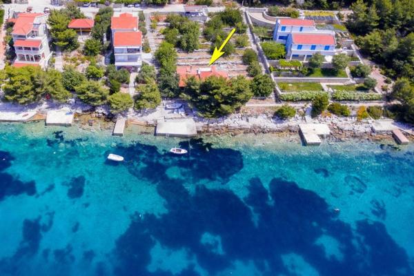 Na fotografii je vidět objekt Holiday home in Karbuni with sea view, balcony, air conditioning, WiFi 5095-2 nacházející se ve městě Blato.
