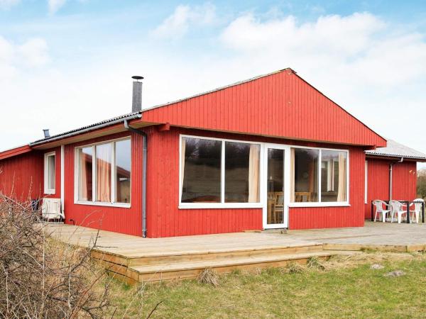 A la foto es mostra l'objecte 12 person holiday home in Hjørring-By Traum situat a la ciutat de Hjørring.