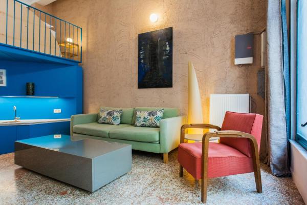 Foto 7: Architect designed studio with green rooftop! EP7L