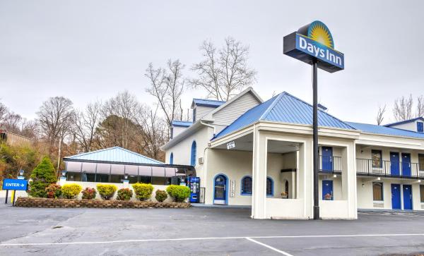 A la foto es mostra l'objecte Days Inn by Wyndham Harriman situat a la ciutat de Kingston.