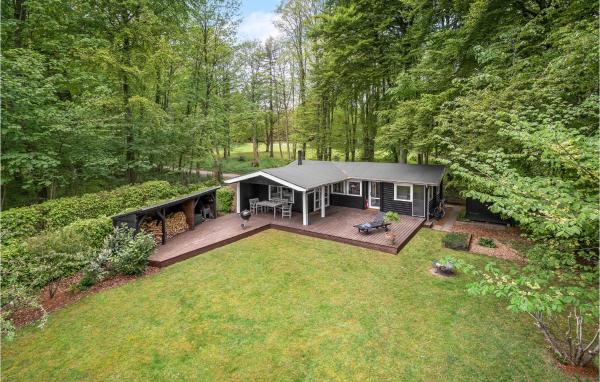 Na zdjęciu widoczny jest obiekt Stunning Home In Kruså With Wifi położony w mieście Kollund Østerskov.