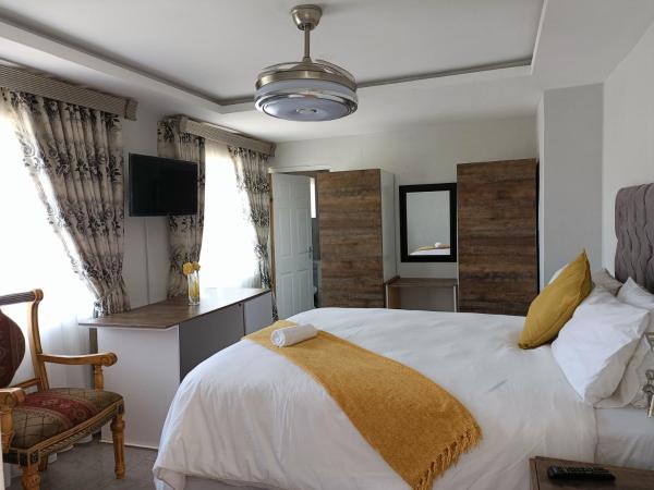 Na foto é possível ver o objeto EYEZULU Guesthouse localizado na cidade de Pinetown.