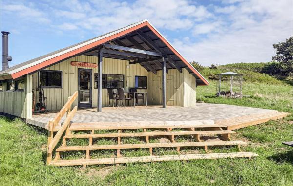 Na zdjęciu widoczny jest obiekt Stunning Home In Anholt With Kitchen położony w mieście Anholt.