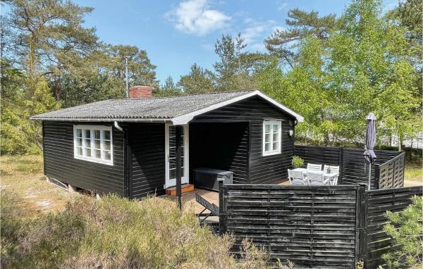A la foto es mostra l'objecte Amazing Home In Nexø With Wifi situat a la ciutat de Neksø.