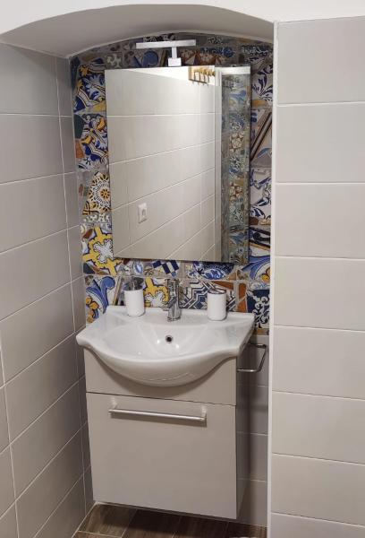 A la foto es mostra l'objecte Seaside Sartoria situat a la ciutat de Bari.
