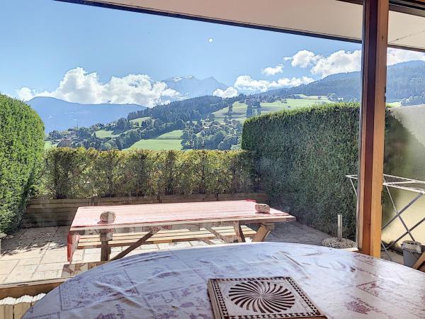 A la foto es mostra l'objecte Charmant studio près du centre de Combloux avec kitchenette - FR-1-560-54 situat a la ciutat de Combloux.