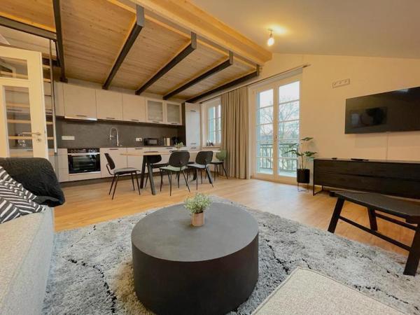 A la foto es mostra l'objecte Gmunder Premium Dachgeschoss-Apartments situat a la ciutat de Festenbach.