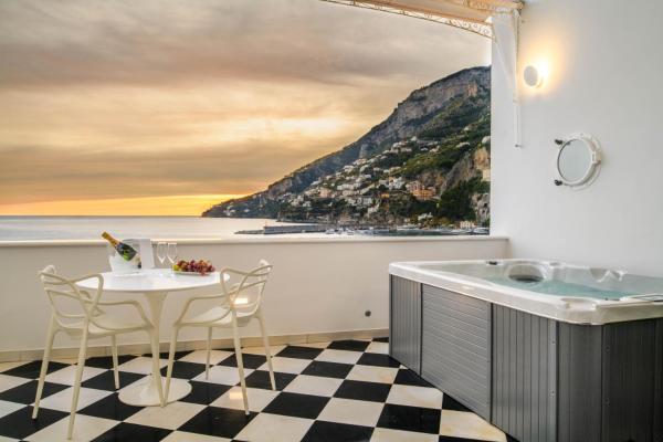 A la foto es mostra l'objecte Palazzo Don Salvatore situat a la ciutat de Amalfi.