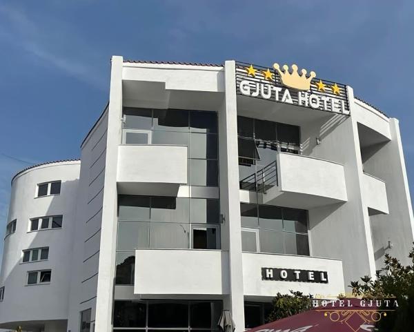 Nella foto è visibile l'oggetto HOTEL GJUTA situato nella città di Farka e Madhe.