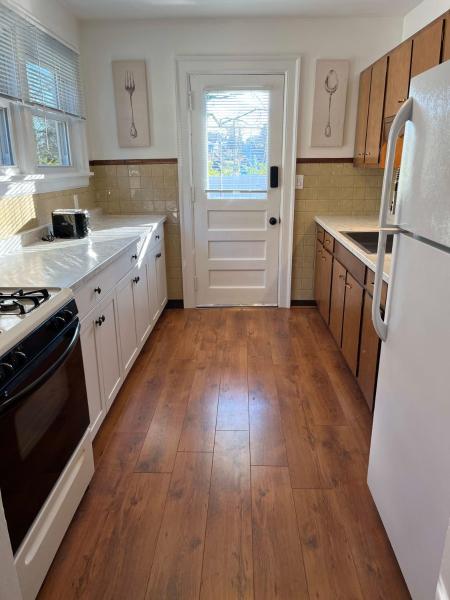 Billede 3: Hunter #1, Private One Bed near Xavier & Downtown