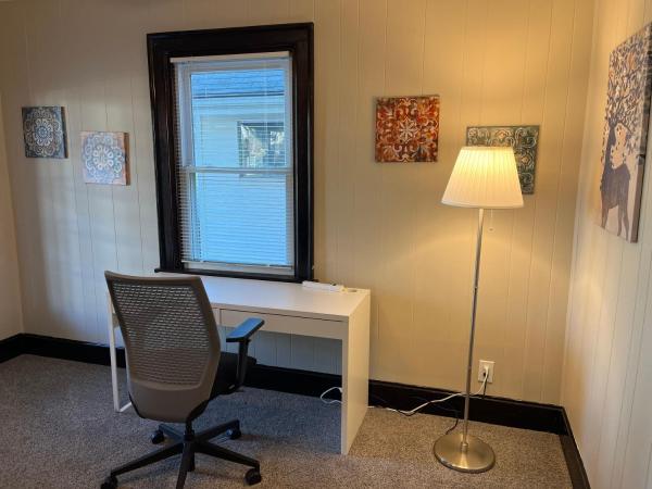 Billede 5: Hunter #1, Private One Bed near Xavier & Downtown