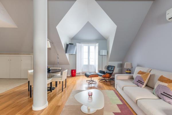 A la foto es mostra l'objecte FLH Baixa-Chiado Library Loft situat a la ciutat de Lisboa.