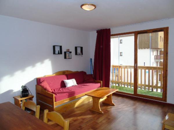 Kuvassa näkyy kohde Appartement cosy 3 pièces, idéal 6 pers, proche télésièges et commerces, balcon sud vista station - FR-1-561-44, joka sijaitsee kaupungissa Modane.