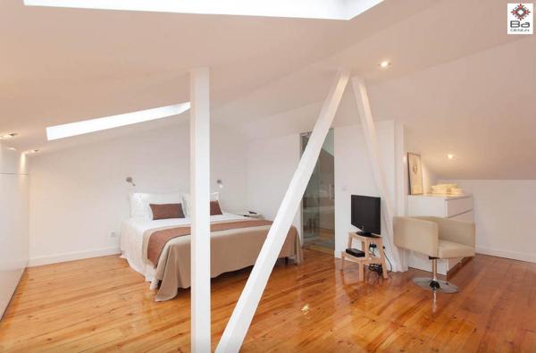 Design Duplex Apartment BA/ Chiado, Lisbona