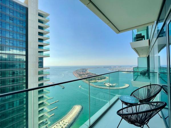 Na fotografii je vidět objekt Dar Vacation - Great Palm and Marina View 2BDR Apartment nacházející se ve městě Dubaj.