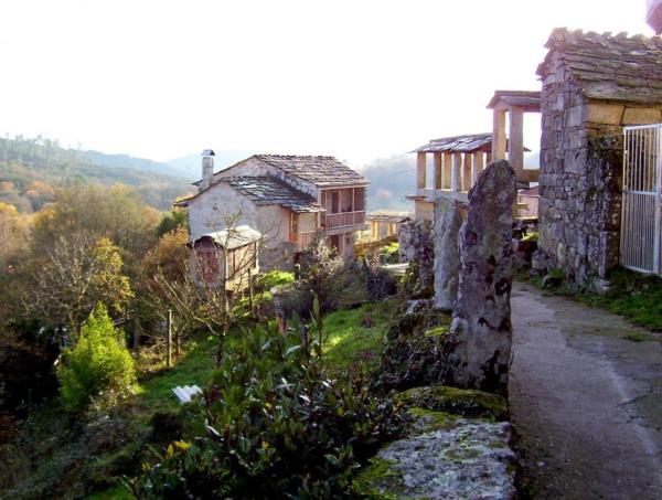 A la foto es mostra l'objecte Casa da Laxa situat a la ciutat de Beáriz.
