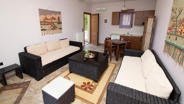 Foto 8: Ξενώνας Μενελαΐς - Menelais Apartments