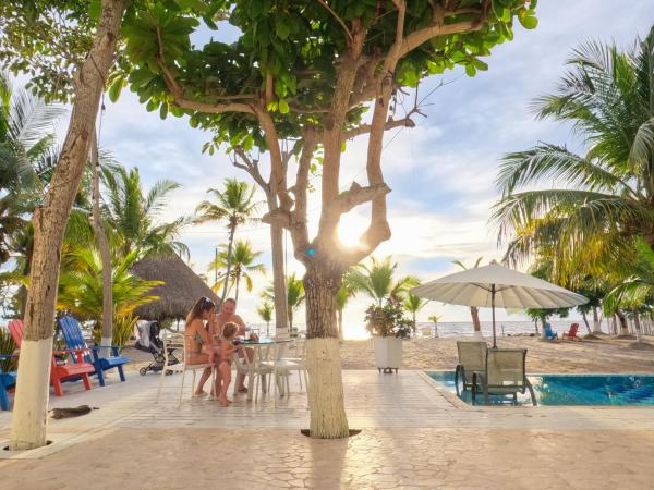 写真にはトル市にあるQuinta del Mar La Joyaが写っています。