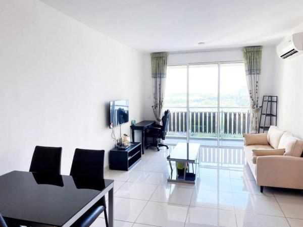 写真にはKampong Pandan市にあるVesta Homes, KSL Residences Taman Daya, Johor Bahruが写っています。