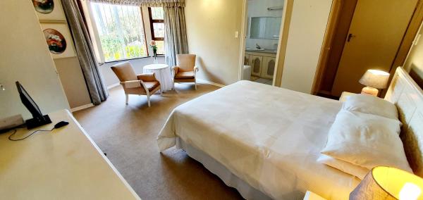 Billede 4: Cavu - Sleeps 10 - Ideal Location!