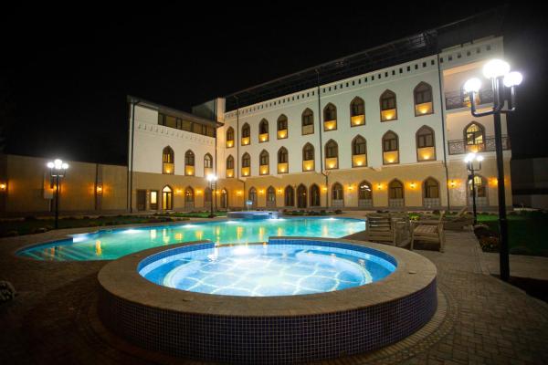 På bildet vises objektet Rayyan Hotel Samarkand som ligger i byen Uzbankinty.