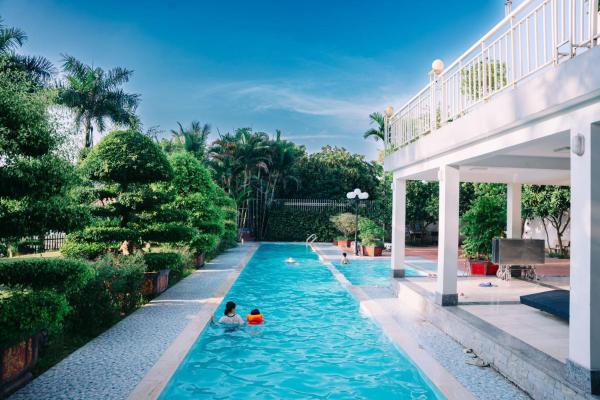 På billedet ses objektet Villa Hồ Đồng Quýt - Venuestay beliggende i byen Xuân Mai.