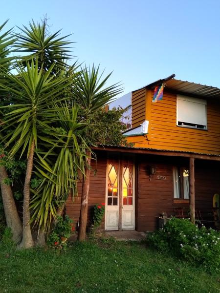 На фото показан объект Casa completa para 12 personas - El Encuentro, Mar y Sierras, расположенный в городе Нуэва-Каррара.