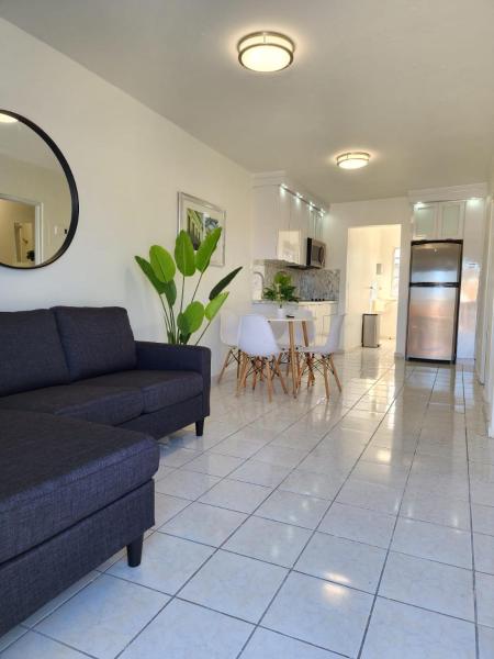 San Juan Apartments, San Juan