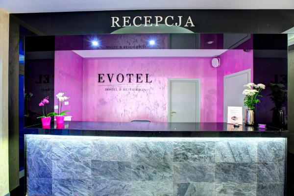 A la foto es mostra l'objecte Hostel Evotel situat a la ciutat de Kobyłka.
