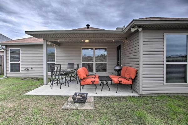 Na fotografii je vidět objekt Charming Louisiana Home - 21 Mi to LSU! nacházející se ve městě Maurepas.