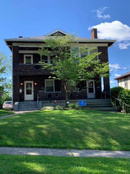 照片显示了位于Norwood市的A2 Executive City View apartment perfect for traveling professionals物件。