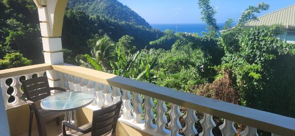mountain view apartment 2, Roseau