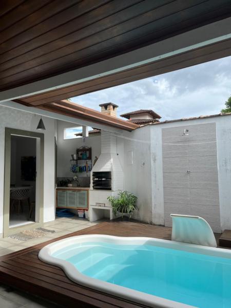 A la foto es mostra l'objecte Casa Guapuruvu situat a la ciutat de Parati.
