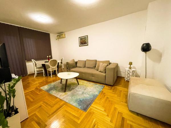 Na zdjęciu widoczny jest obiekt Condo 21 położony w mieście Filmski Grad.