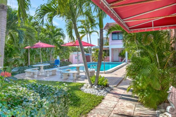 A la foto es mostra l'objecte Seahorse Guesthouse situat a la ciutat de Pompano Beach.