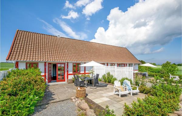 Beautiful Apartment In Nexo With 2 Bedrooms, Neksø