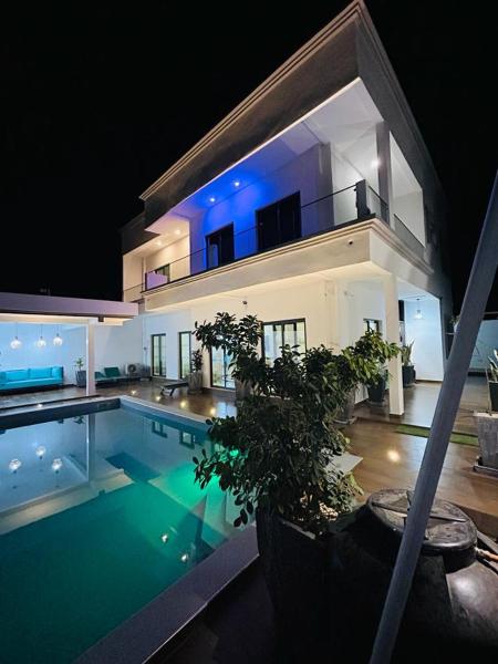 VILLA NAYFAL