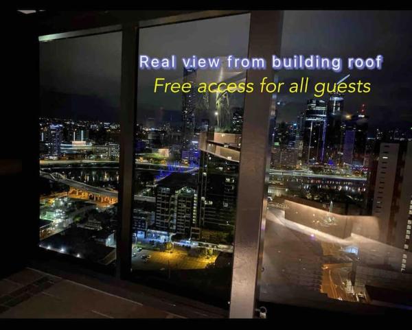 2B with Amazing Night City Light Views plus Free Parking C19, Brisbane