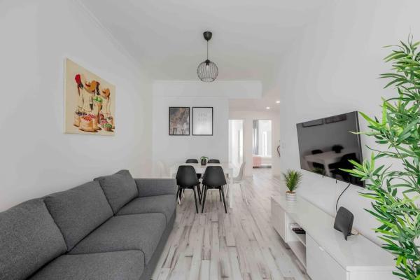 Auf dem Foto ist das Objekt Lovely 3-bedroom condo w/ free parking on premises in der Stadt Queluz zu sehen.