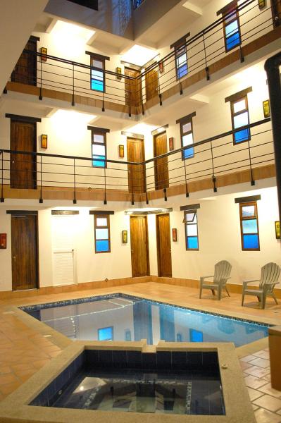 Nella foto è visibile l'oggetto Chrisban Hotel Boutique situato nella città di Buga.