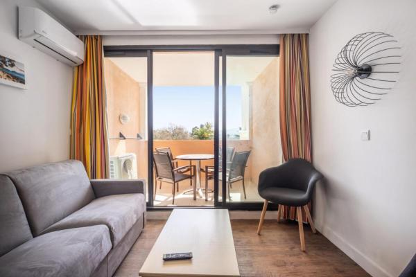 A la foto es mostra l'objecte Résidence Les Parcs de Grimaud - maeva Home - Studio 4 Personnes - Sélection MAE-7504 situat a la ciutat de Grimaud.