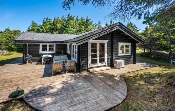 A la foto es mostra l'objecte Cozy Home In Ulfborg With Kitchen situat a la ciutat de Ulfborg.