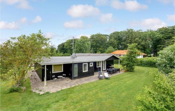 Na fotografii je vidět objekt Holiday Home Skovløkken Hejls Xii nacházející se ve městě Hejls.