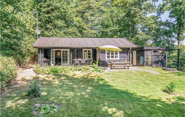Na zdjęciu widoczny jest obiekt Two-Bedroom Holiday Home In Krusa położony w mieście Kollund Østerskov.