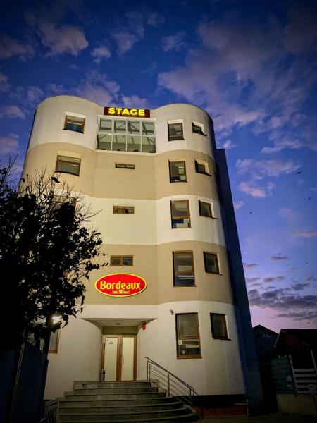 På billedet ses objektet Hotel Bordeaux beliggende i byen Galaţi.
