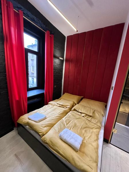 A la foto es mostra l'objecte DarkHouse Red situat a la ciutat de Łódź.